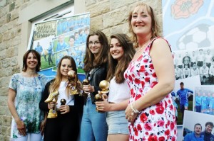 Sport Uppermill FC 3