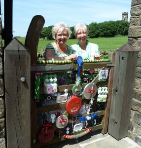 RUNNERS UP: Dorothy and Lesley with Lid-gate RUNNERS UP: Dorothy and Lesley with Lid-gate