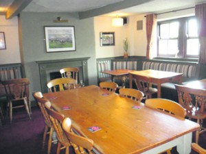 p19 three crowns the dining room