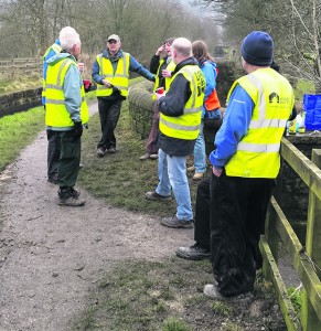 p30 street scene Volunteers enjoy a brew after their hard work on 14 Feb 2015