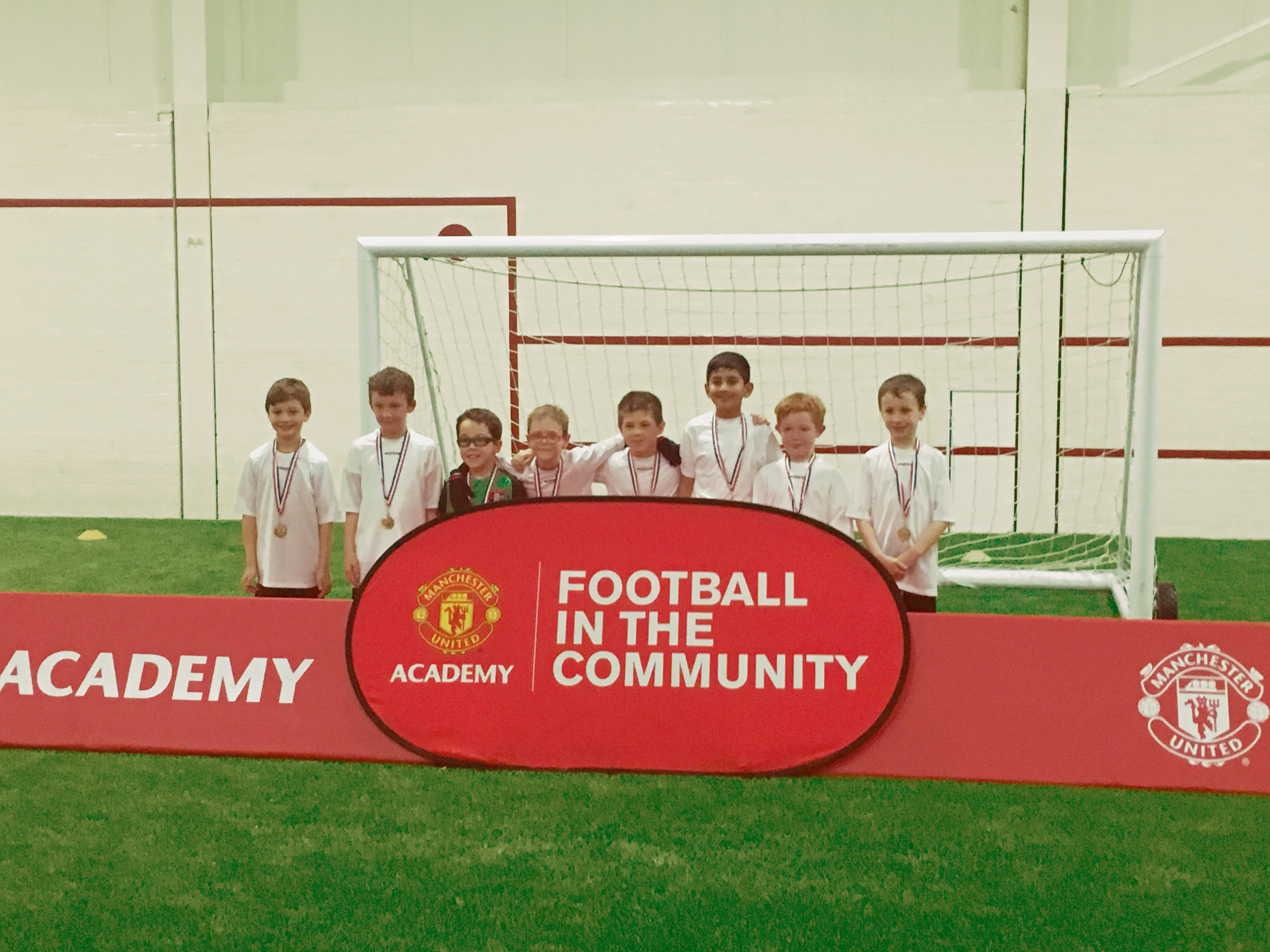 Young footballers shoot their way to tournament finals - Saddleworth ...